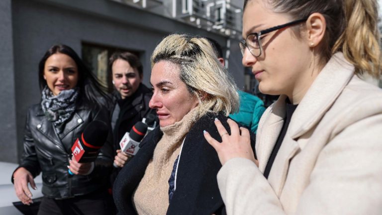 Ana Morodan, ARESTATĂ după ce a fost prinsă beată și drogată la volan. „Contesa digitală” a încercat să fugă de Poliție!