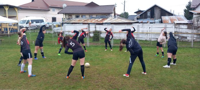 EXCLUSIV. Mihai Viteazu rămâne un nume în rugby-ul românesc! Cinci fete de la Rugby Club Arieșul au fost transferate la Centrul de Excelență în Rugby de la Alba Iulia