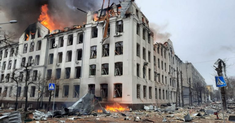 Rușii au început anul cu bombardamente masive în Kiev. Cel puțin 10 persoane și-au pierdut viața